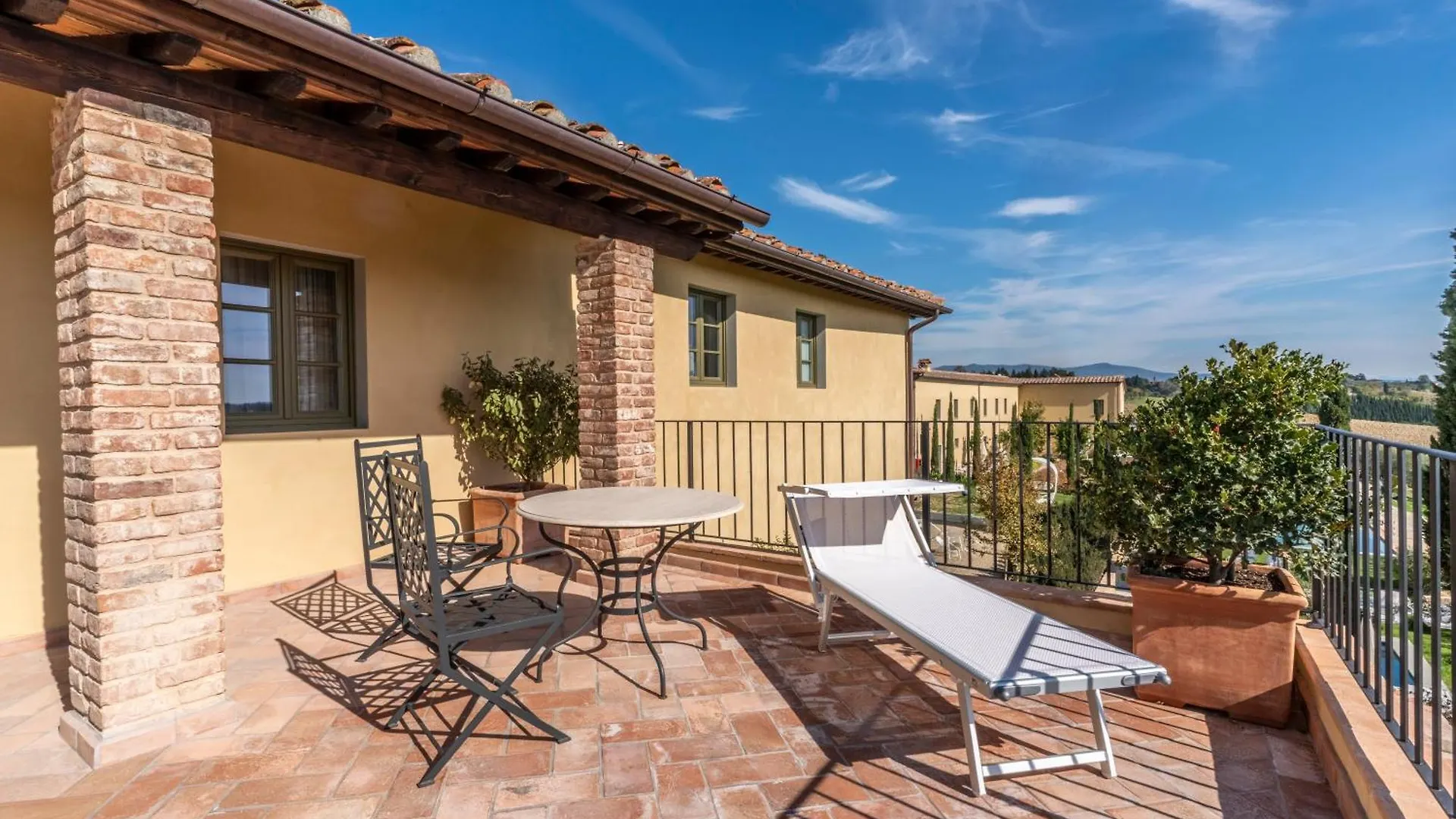 Villa Petriolo Cerreto Guidi Resort